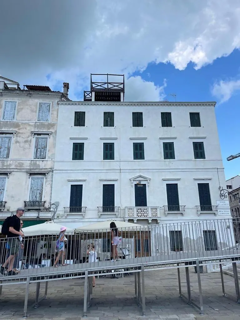 The B Collection - San Marco Riva Schiavoni Apartment Venice Italy